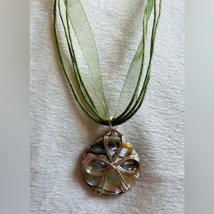 Brand New Natural Avalon Mother of Pearl Gemstone Pendant Necklace